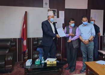 राष्ट्रिय स्वास्थ्यकर्मी महासंघ नेपालद्वारा स्थायी दरबन्दी सिर्जना गर्न माग