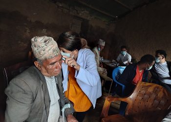 गाउँमै निशुल्क स्वास्थ्य जाँच