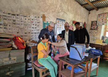 कालिकोटमा ४ हजार किशोरीलाई एचपिभी खोप लगाइयो