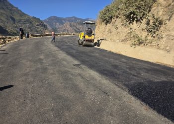 अव हुल्म–मान्म सररर……….