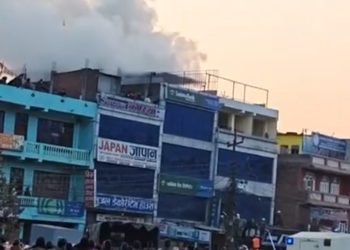 सुर्खेतकाे मानिकेज उर्जा साेरूममा आगलागी