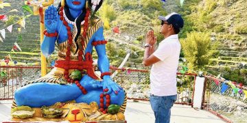 कर्णाली युवा आईकन मनिषजंगले राखे ७ फिट अग्लो शिबको मुर्ति